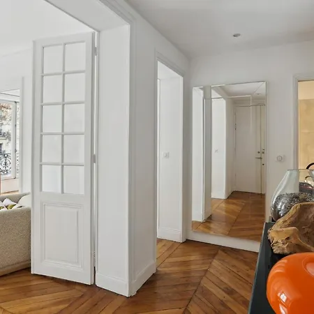 2 Bedroom Luxurious Apartment Next To Arc De Triumphe Paris Exterior photo