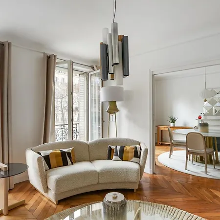 2 Bedroom Luxurious Apartment Next To Arc De Triumphe Paris Exterior photo